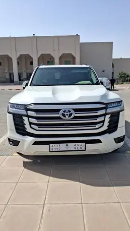 Toyota Land Cruiser 300, 2024, Automatic, 85000 KM,
