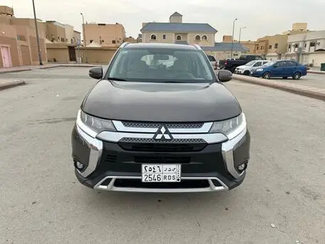 Mitsubishi Outlander, 2020, Automatic, 1...