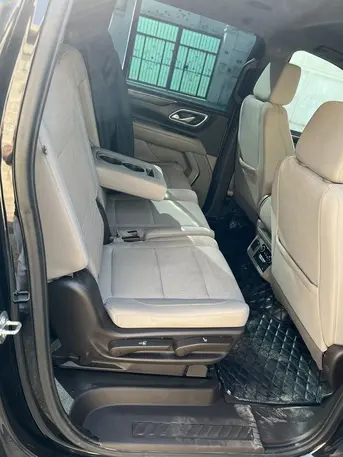 Chevrolet Suburban, 2023, Automatic, 923...