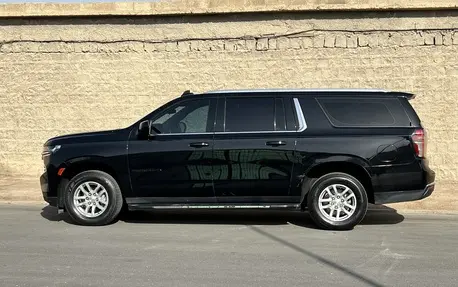 Chevrolet Suburban, 2023, Automatic, 923...