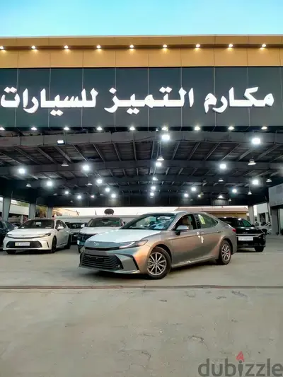 تويوتا كامرى 2025 استاندر E بنزين تيتاني...
