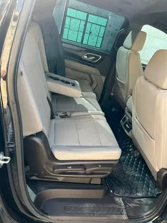 Chevrolet Suburban, 2023, Automatic, 923...