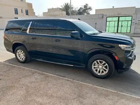 Chevrolet Suburban, 2023, Automatic, 923...