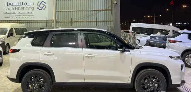 تويوتا اوربان كروزر ستاندر 2026