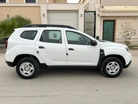 Renault Duster 4x4, 2023, Automatic, 167...