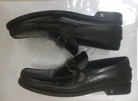 Louis Vuitton Leather Major Loafer (100%...
