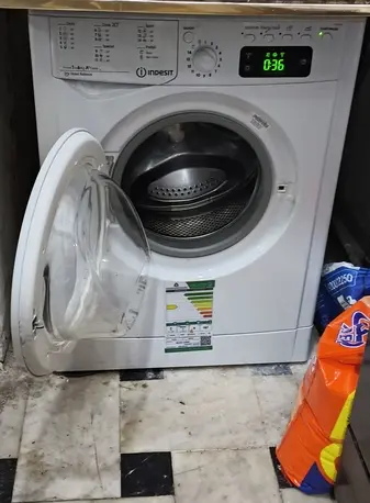 Fully Automatic Washing Machineo 6 KG