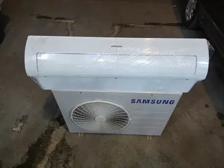 Samsung Air Conditioner Available Sale Almost New Condition