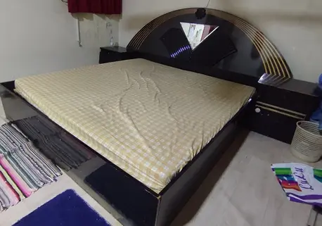 Final Exit- House Hold And Electronic Items Available