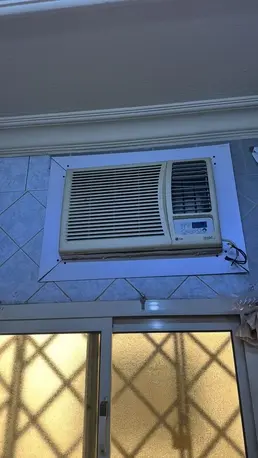 For Sale: Hot And Cold Window Ac