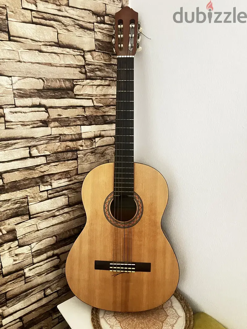 جيتار ياماها للبيع